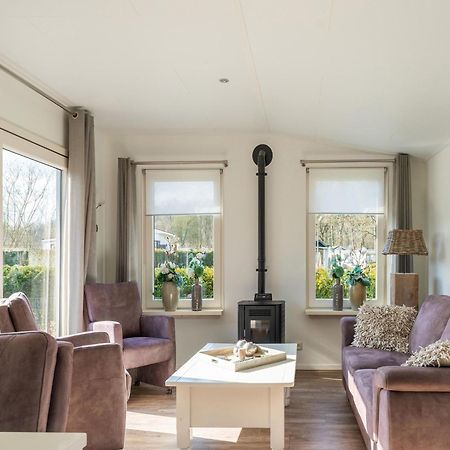 Cosy Holiday Home In Appelscha With Garden Exterior foto